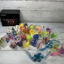 Brinquedos Fidget iluminam LED pulseira piscando anéis e bolas brinquedos favoritos para festa 25+ peças comprar usado  Enviando para Brazil