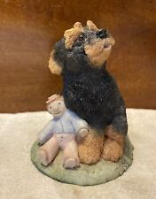 Estatueta assinada de resina Rottweiler filhote de cachorro com boneca 4” - Inglaterra comprar usado  Enviando para Brazil
