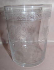 Ancien verre gobelet d'occasion  Montmoreau-Saint-Cybard