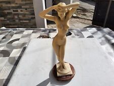 Statue pin femme d'occasion  Le Rove