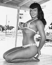 Bettie Page Actress Model Sexy - Unsigned 8x10 Photo for sale  Canada