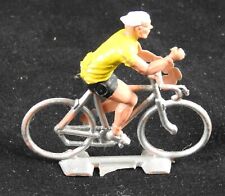 Occasion, Coureur cycliste miniature en plastique d'occasion  Vihiers