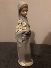 Lladro girl flowers for sale  CAERPHILLY