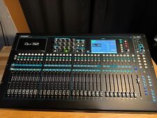 Usado, Mezclador de audio digital Allen & Heath QU-32 (edición cromada) segunda mano  Embacar hacia Argentina