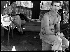 Maestros de la fotografía: trabajador de la madera y esposa: Dorothea Lange: foto digital segunda mano  Embacar hacia Argentina