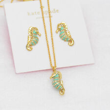 Kate Spade New York Paradise Found Seahorse Stud Aretes Collar de esmalte verde segunda mano  Embacar hacia Argentina