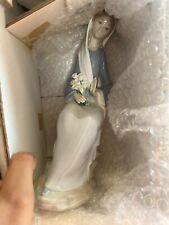 niña calas sentada LLADRO comprar usado  Enviando para Brazil