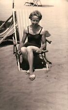 1950ca ragazza riva usato  Albenga