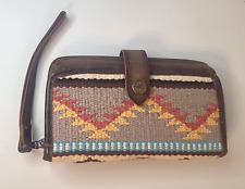 Carteira de pulso STS Ranchwear clutch, tecido asteca multicolorido e couro, usado comprar usado  Enviando para Brazil