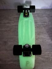 Clássico 22” Penny Board Skateboard Brilho no Escuro Branco Casper Rodas Bonitas comprar usado  Enviando para Brazil