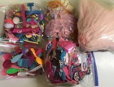 Lote de ropa y accesorios para muñecas Barbie Mattel segunda mano  Embacar hacia Argentina