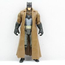 Usado, Boneco de ação Batman Dawn of Justice trench coat Dark Batman 6” comprar usado  Enviando para Brazil