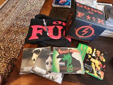 Marilyn Manson 3 CD em Gods Of F*** Caixa com Camiseta, Livro, Caneta Seringa Inglaterra comprar usado  Enviando para Brazil