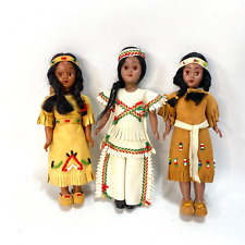 Usado, Vintage Indígena Nativo Americano 3 Bonecas Pequenas Plástico Frisado Roupas Falhas comprar usado  Enviando para Brazil