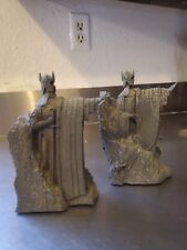 Senhor dos Anéis: Os Portões Argonath de Gondor Bookends Figura Modelo Estátua de Brinquedo comprar usado  Enviando para Brazil