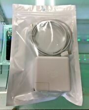 Cargador Adaptador de Alimentación USB-C Genuino APPLE MacBook Pro 61W + Cable Apple Bonus, usado segunda mano  Embacar hacia Argentina