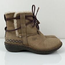 Ugg women cove for sale  Cumberland Center