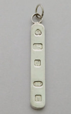 Colgante de lingote/barra plano de plata esterlina maciza 2005 AHN/L 3,2 cm, usado segunda mano  Embacar hacia Argentina