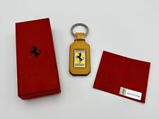 Chaveiro de couro amarelo Ferrari na caixa | Schlüsselanhänger | Portachiavi comprar usado  Enviando para Brazil