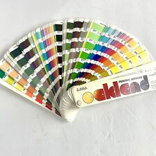 Guia de fórmula colorida Pantone 1999-2000 comprar usado  Enviando para Brazil