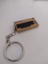 Commodore brown keychain usato  Catania