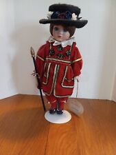 THE BEEFEATER - PORCELAIN Doll - LEONARDO Collection - LP4207 Used for sale  Shipping to South Africa