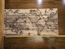  Arte de pared de mapa del mundo detallado de madera de pino grabado con láser - 24""L x 12""H, usado segunda mano  Embacar hacia Argentina