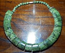 Collana jade serpentine usato  Latina
