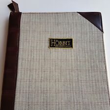Pasta de documentos Hobbit com zíper livro feltro dentro vintage viagem inesperada JRR Tolkien comprar usado  Enviando para Brazil