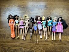 Mattel Barbie Lote De 11 Trajes Disney Ropa Muñecas, usado segunda mano  Embacar hacia Argentina
