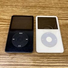 Lote de 2 - Apple iPod A1136 Clásico 5ta Generación 30GB - Para Piezas - Leer segunda mano  Embacar hacia Argentina