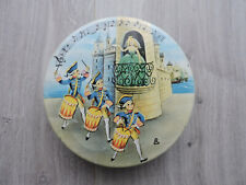 Ancienne boite PIERROT GOURMAND Soldats tambours  - Old box - Blechdose d'occasion  Saint-Max