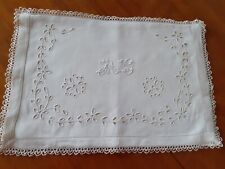 Hand embroidered cotton d'occasion  Expédié en Belgium