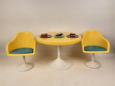 Boneca American Girl Julie Albright mesa e cadeiras plástico amarelo retrô comida dos anos 70 comprar usado  Enviando para Brazil