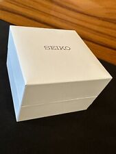 Relógio de apresentação Seiko branco caixa de presente com travesseiro comprar usado  Enviando para Brazil