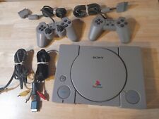 Usado, Sony PlayStation Original PS1 Paquete - SCPH 9001 - 2 Controladores y Cables - PROBADO segunda mano  Embacar hacia Argentina