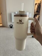 Stanley Adventure Quencher 40 oz creme e cobre magnólia limitado usado comprar usado  Enviando para Brazil