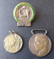 Lotto medaglie distintivi usato  Frascati
