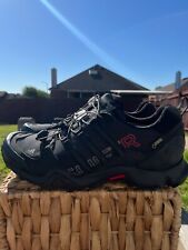 Zapato de senderismo Adidas Terrex Swift R GTX para hombre 10 negro con rojo GORE-TEX segunda mano  Embacar hacia Argentina
