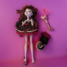 Boneca Draculaura Monster High Sweet 1600 com roupas e alguns acessórios  comprar usado  Enviando para Brazil