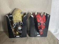 2 máscaras de lujo de Star Wars edición limitada Disney Tusken Raider y Darth Maul segunda mano  Embacar hacia Argentina