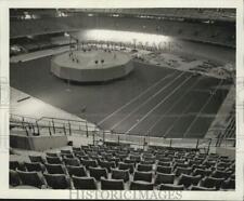Usado, Foto de prensa 1975 instalación de Mardi Grass en el Louisiana Superdome - nob77332 segunda mano  Embacar hacia Mexico