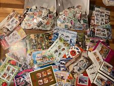 World Stamps buena mezcla de papel 4000 +25 mini hojas de sellos escogidas al azar segunda mano  Embacar hacia Mexico