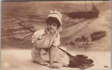 Foto real belga de 1907 RPPC linda senhora cartão postal estúdio praia/redes de pesca comprar usado  Enviando para Brazil