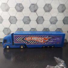 Hot Wheels Team Truck Iveco Stralis Transforms Pit Station Toys R Us comprar usado  Enviando para Brazil