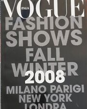 Vogue sfilate autunno usato  Italia