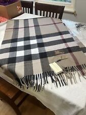 Burberry cashmere scarf d'occasion  Expédié en Belgium