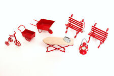 Grupo de miniaturas vintage de metal vermelho para casa de bonecas (bancos de carrinho de mão bicicleta etc.) comprar usado  Enviando para Brazil