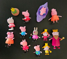 Lote de 13 estatuillas de juguetes de Peppa Pig and Friends mini figuras tapas de pastel segunda mano  Embacar hacia Argentina