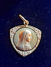 Médaille pendentif art d'occasion  Saint-Michel-Chef-Chef